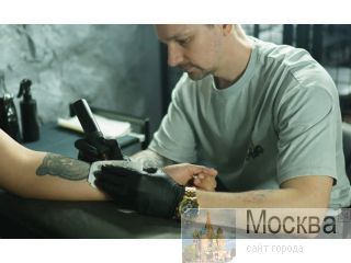  Line-Up Tattoo         
